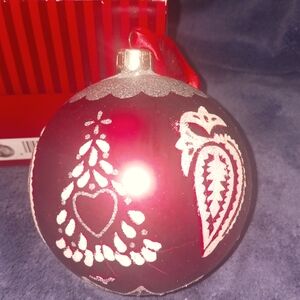 Waterford holiday ornament 4" ball